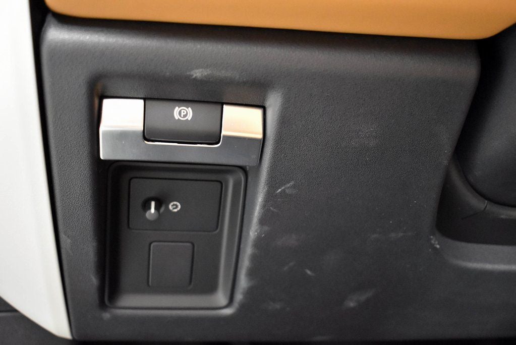 2024 Land Rover Defender S