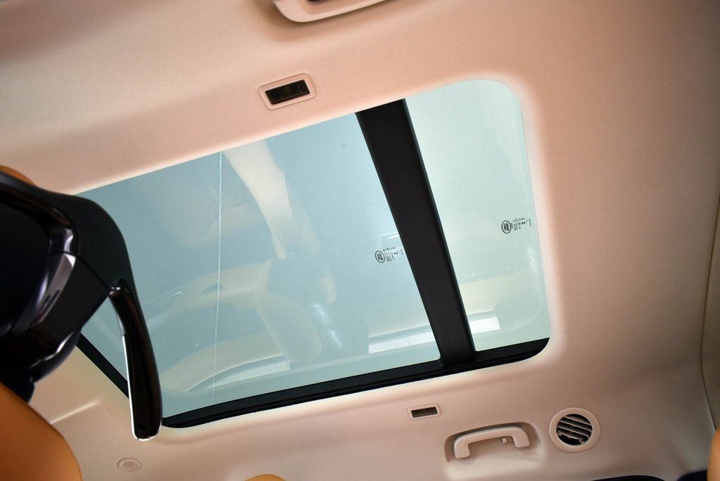 2024 Land Rover Defender S