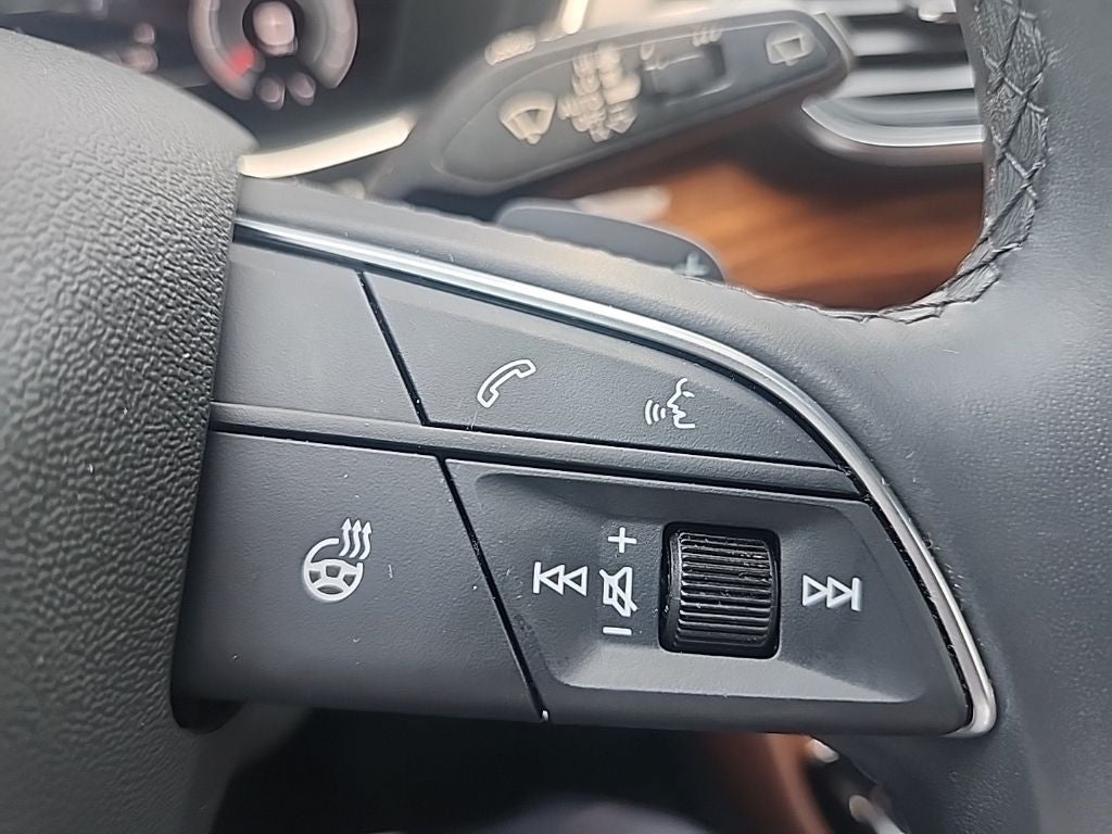 2022 Audi Q5 45 S line Premium quattro
