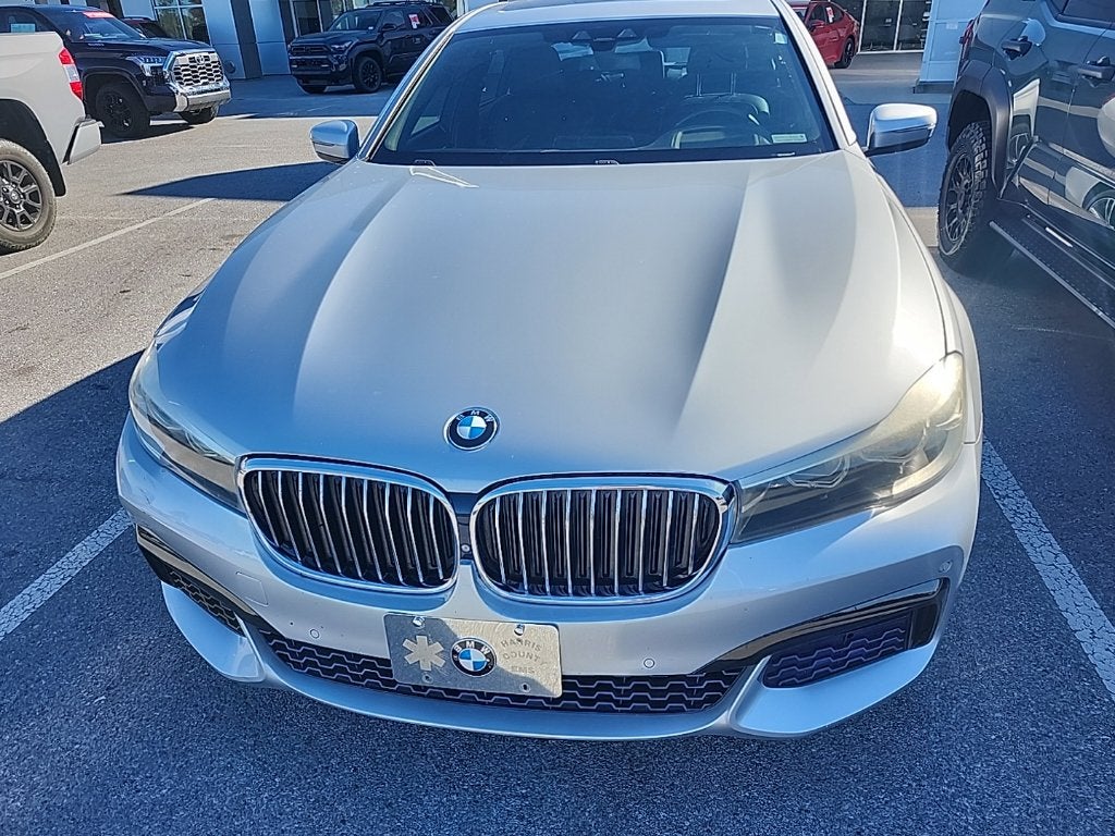 2016 BMW 740i 740i