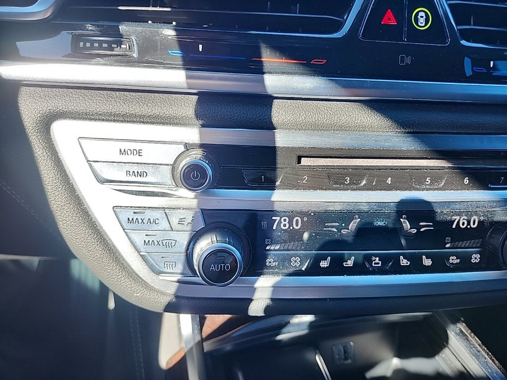 2016 BMW 740i 740i