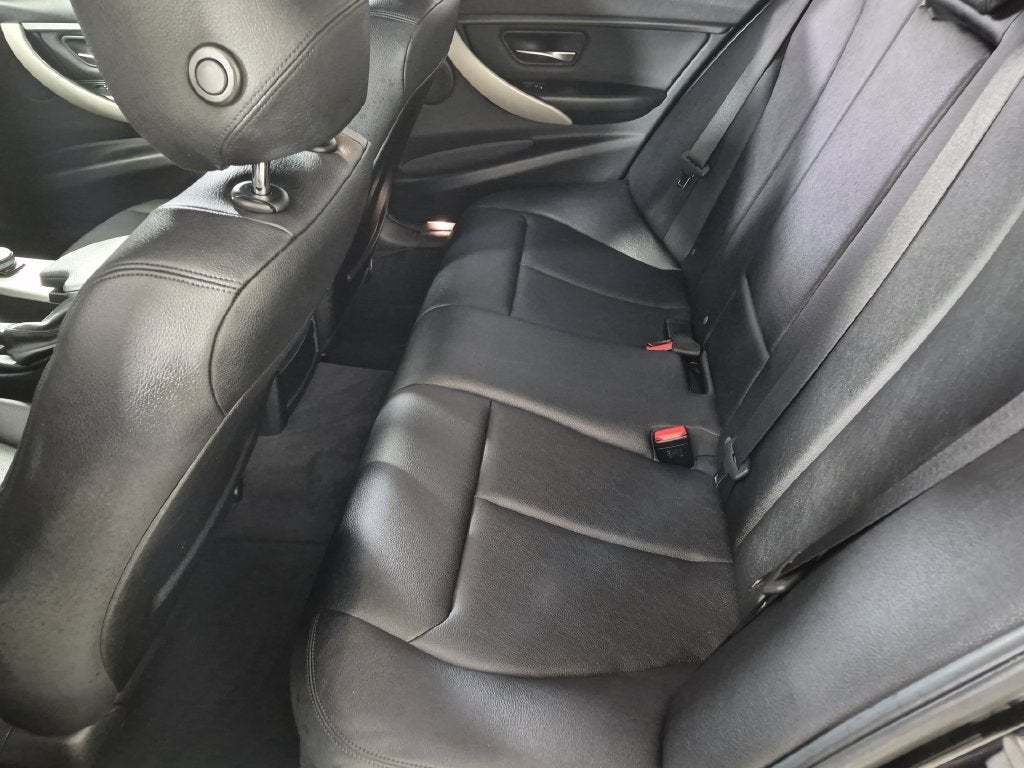 2016 BMW 320i 320i