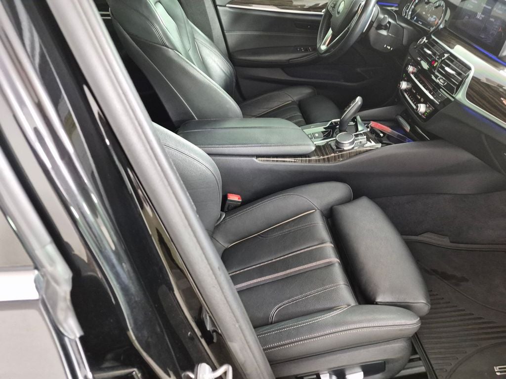 2019 BMW 540i 540i