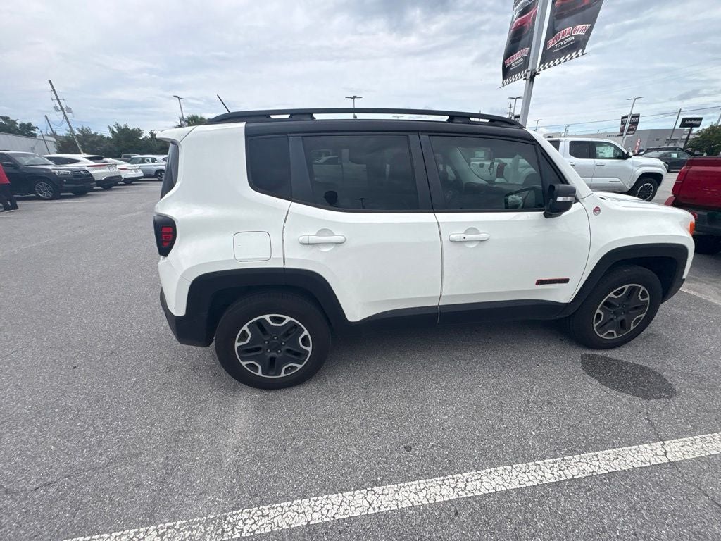 2017 Jeep Renegade Trailhawk